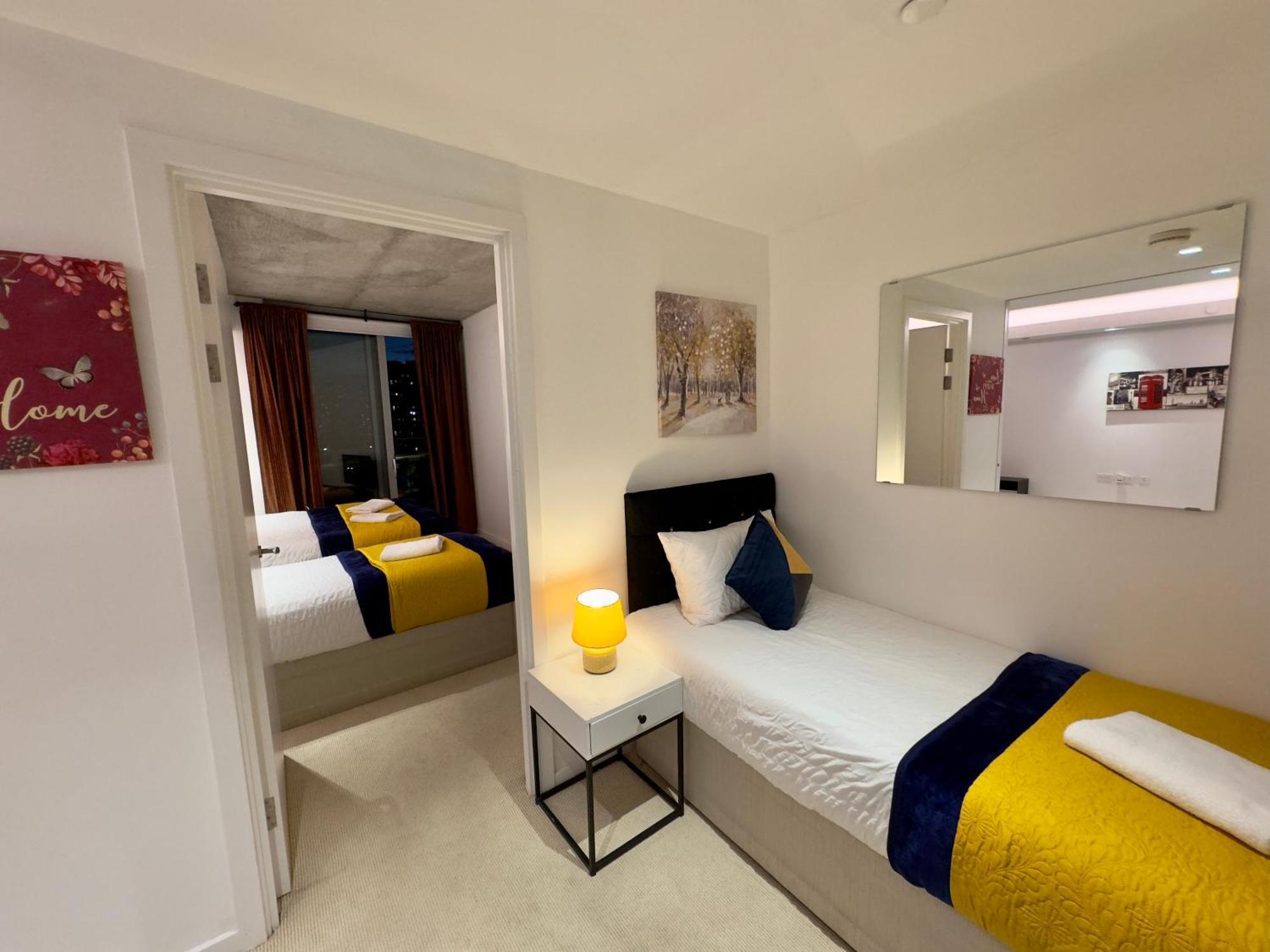 Excel Cosy With Balcony & River View Close To O2 Arena, Cable Car, Hall Apartament Londra