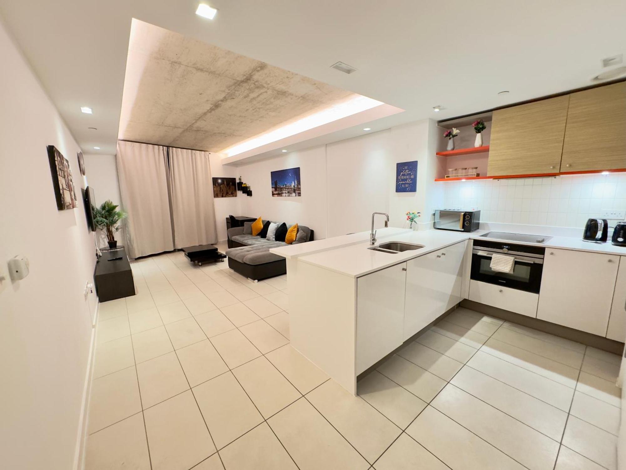 Apartament Excel Cosy With Balcony & River View Close To O2 Arena, Cable Car, Hall *